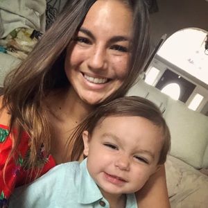 Meet your Posher, Cara